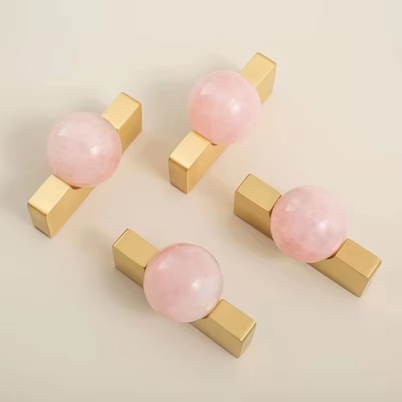 White Crystal Ball+Brass Furni - Furniture Hardware Drop Pulls recension och pris