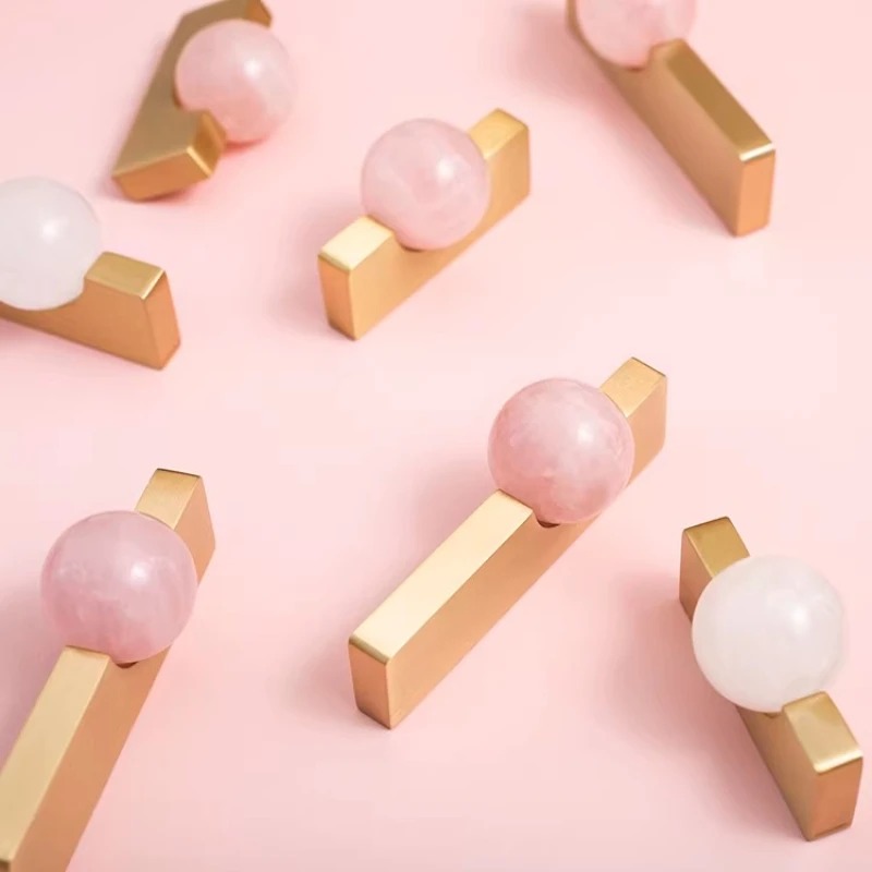 White Crystal Ball+Brass Furni - Furniture Hardware Drop Pulls recension och pris